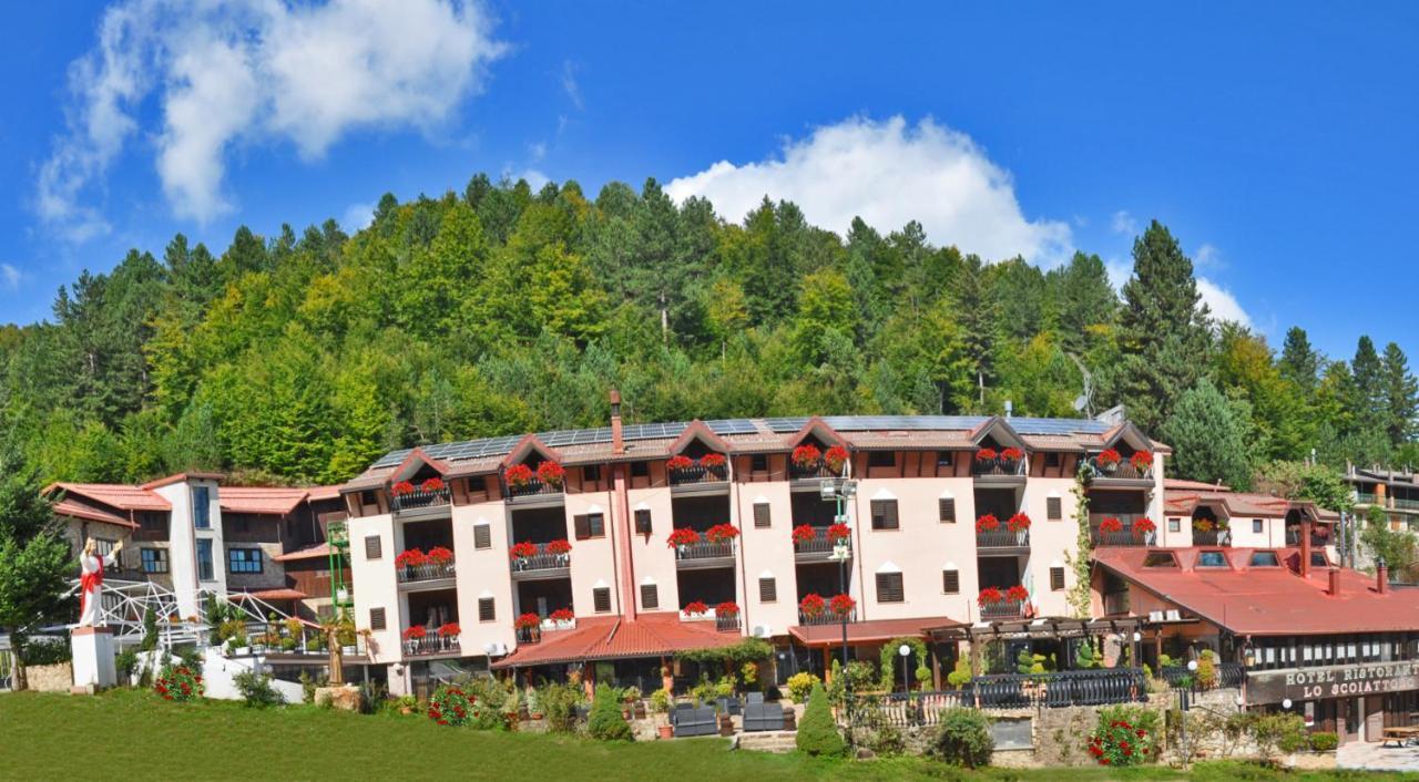 Hotel Lo Scoiattolo Cotronei Esterno foto
